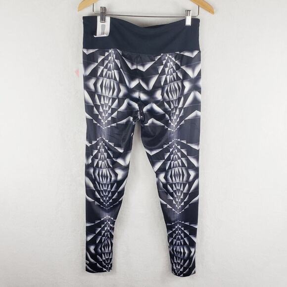 Marika Performance Legging Women XL Jordan Black White Geometric Workout Pants - Picture 3 of 12